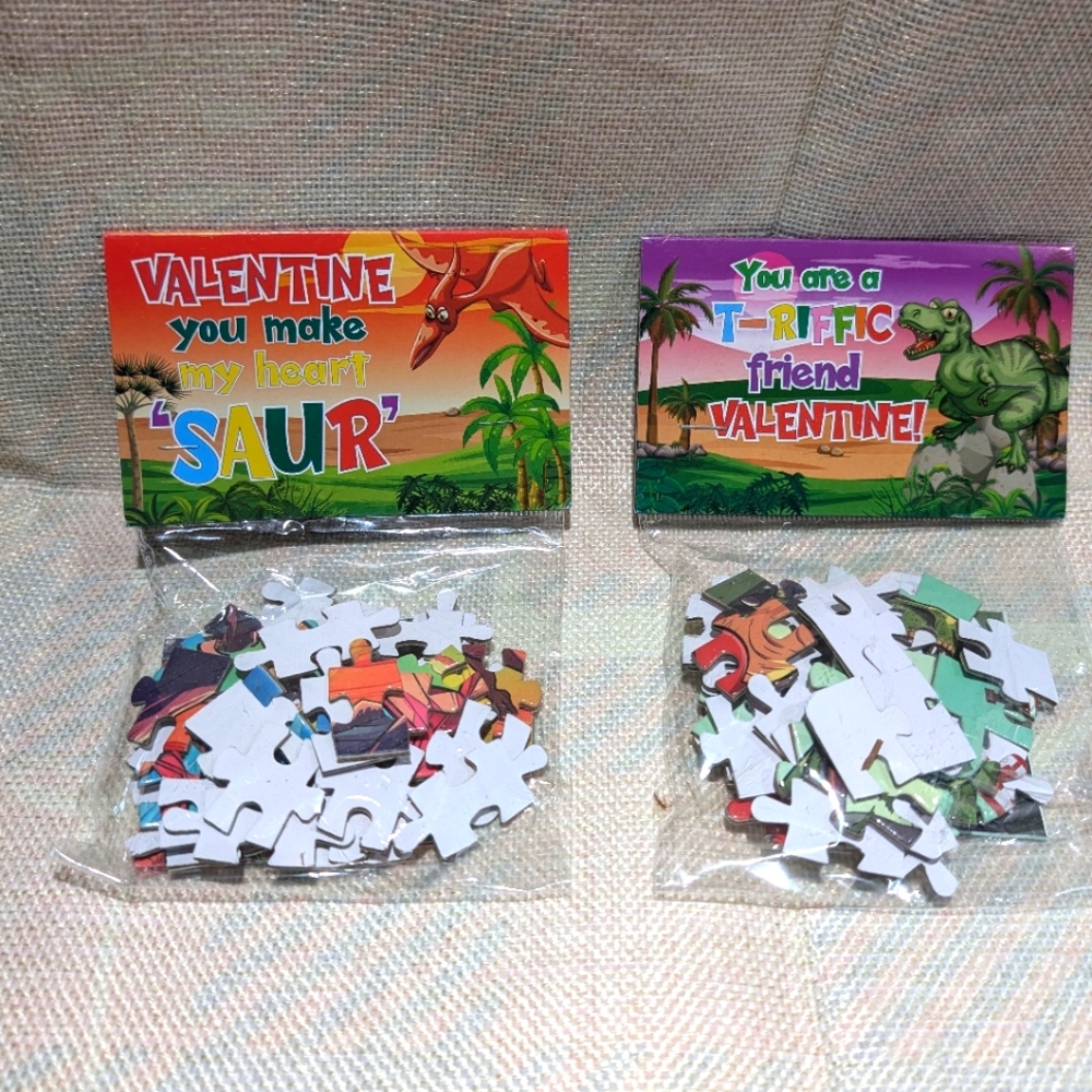 🚨 $5 w/Bundle 2+Items 🔥 Bundle 2 Dinosaur Valentine's Puzzles